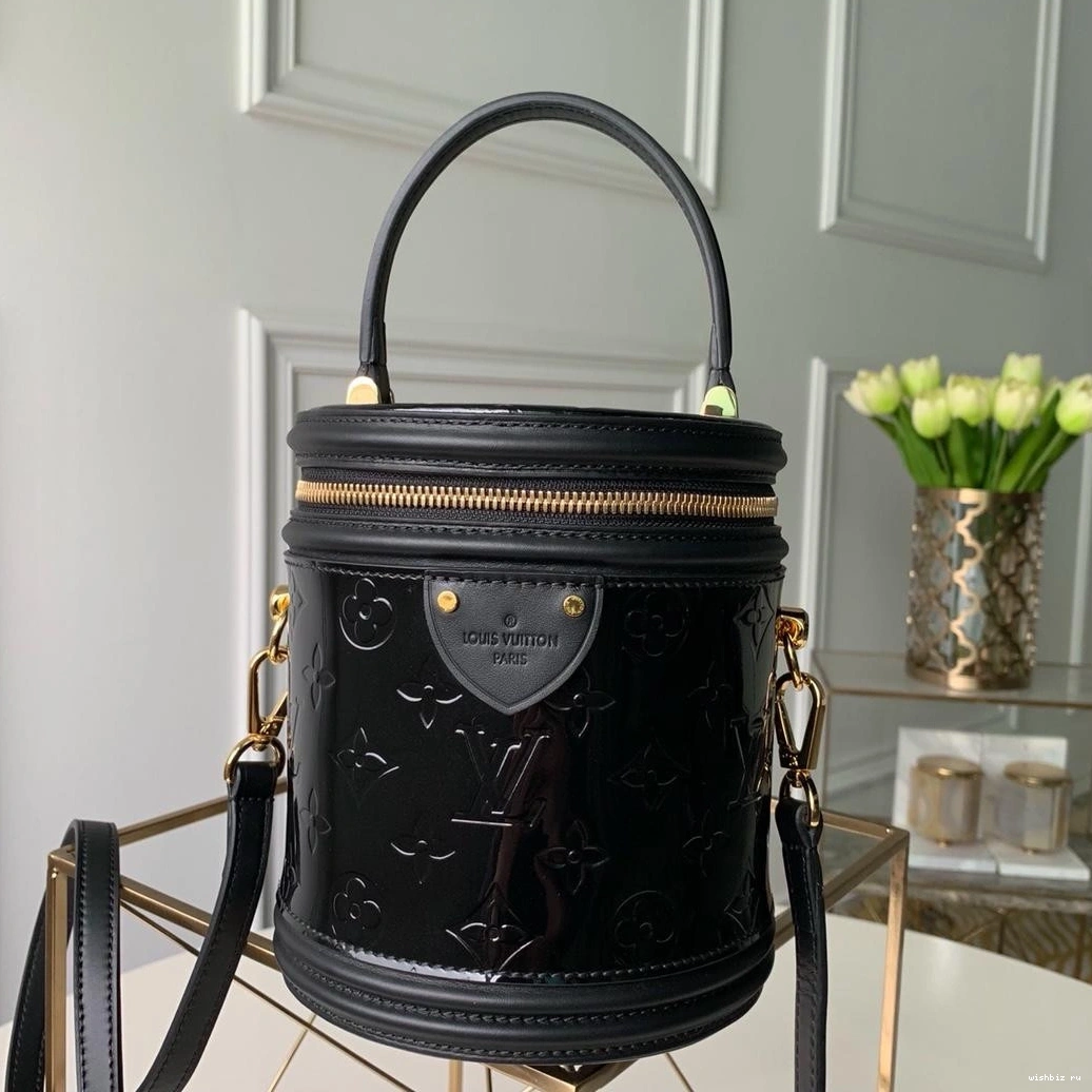 WIS CANNES LOUIS VUITTON 1026